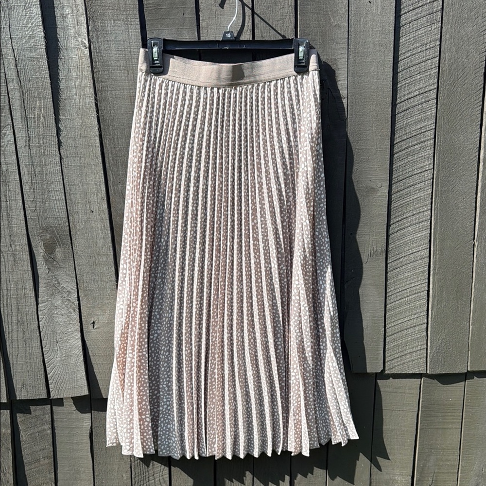 Vince Camuto Brown Polka Dot Pleated Skirt size Small